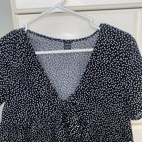 Shein top - Picture 2 of 3